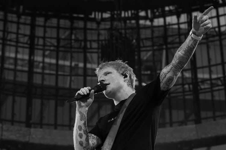 Lirik Lagu Camera, Terbaru dari Ed Sheeran, Lengkap dengan Terjemahan