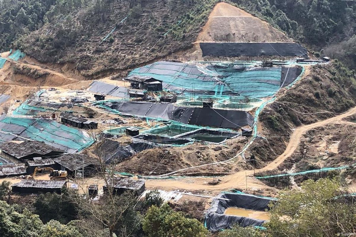 Penambangan logam tanah jarang secara masif di Kaschin, Myanmar.