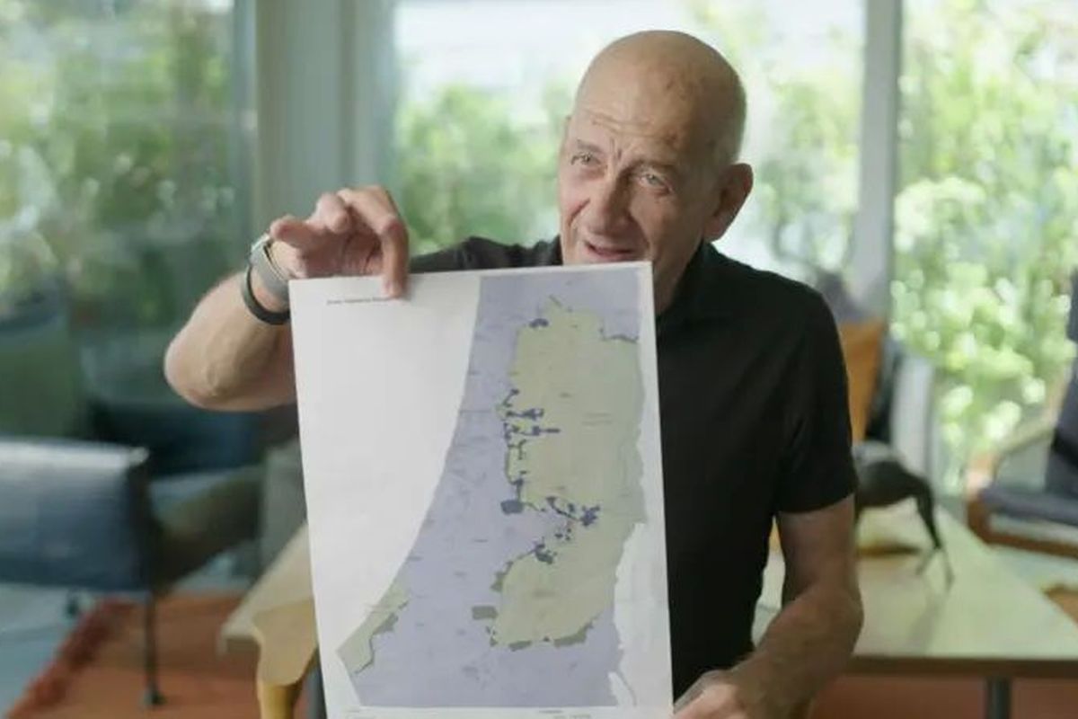 Mantan Perdana Menteri Israel Ehud Olmert mengajukan solusi dua negara pada tahun 2008.