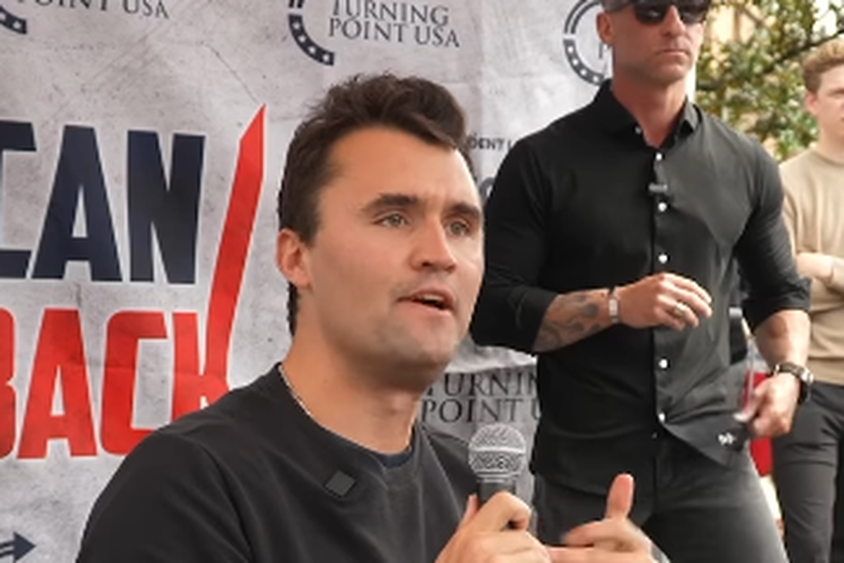 Foto aktivis sekaligus pendiri organisasi pemuda Turning Point USA, Charlie Kirk. Politisi sayap kanan AS ini ditembak mati di kampus Utah, pemimpin dunia, termasuk Trump dan Netanyahu, sebut kematiannya pukulan demokrasi.